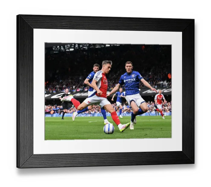 Framed Print : Ipswich Town FC v Arsenal FC - Premier League