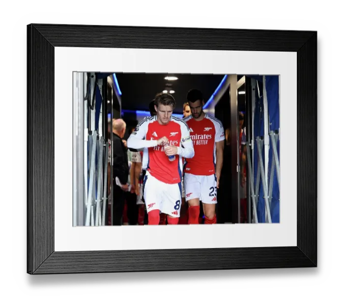 Framed Print : Ipswich Town FC v Arsenal FC - Premier League