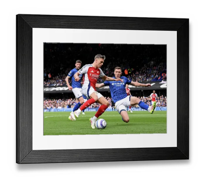 Framed Print : Ipswich Town FC v Arsenal FC - Premier League
