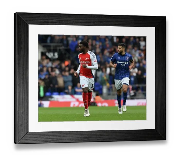 Framed Print : Ipswich Town FC v Arsenal FC - Premier League