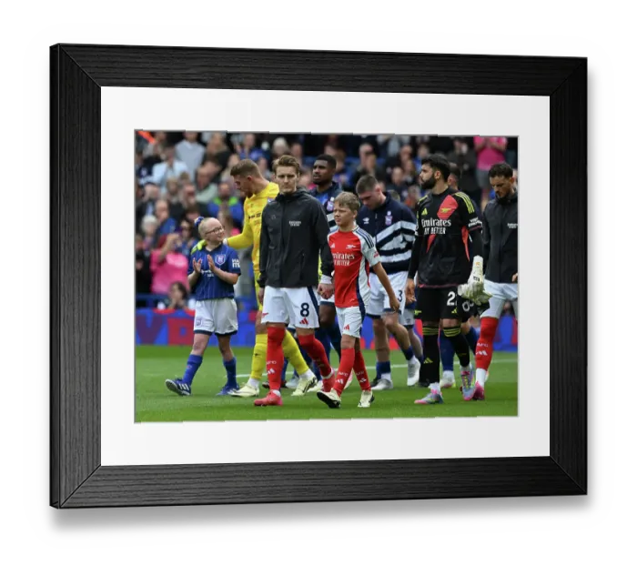 Framed Print : Ipswich Town FC v Arsenal FC - Premier League