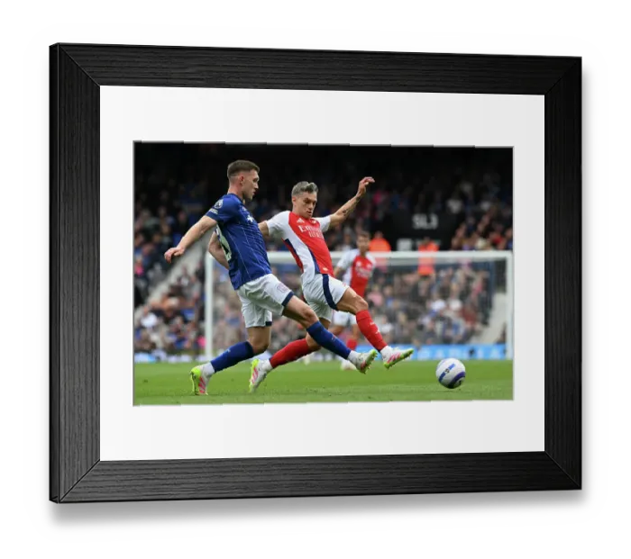 Framed Print : Ipswich Town FC v Arsenal FC - Premier League