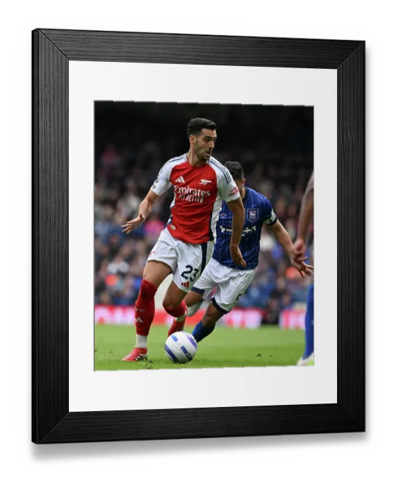 Framed Print : Ipswich Town FC v Arsenal FC - Premier League Framed Print : Ipswich Town FC v Arsenal FC - Premier League