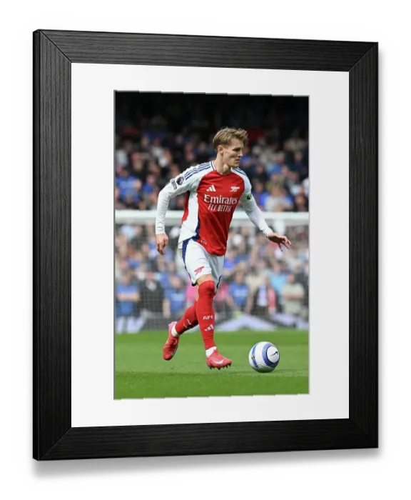 Framed Print : Ipswich Town FC v Arsenal FC - Premier League Framed Print : Ipswich Town FC v Arsenal FC - Premier League