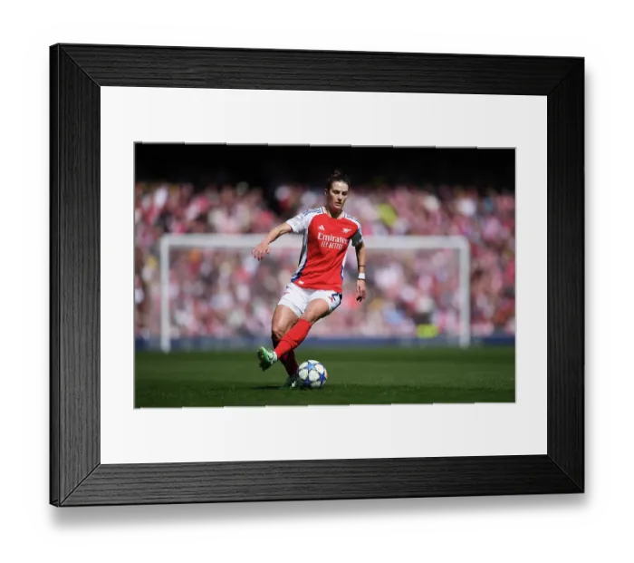 Framed Print : Arsenal WFC v Olympique Lyonnais - UEFA Women's Champions League Semi Final First Leg Arsenal WFC v Olympique Lyonnais - UEFA Women's Champions League Semi Final First Leg Framed Print : Arsenal WFC v Olympique Lyonnais - UEFA Women's Champions League Semi Final First Leg Arsenal WFC v Olympique Lyonnais - UEFA Women's Champions League Semi Final First Leg