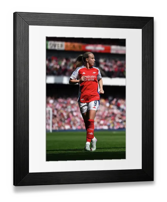 Framed Print : Arsenal WFC v Olympique Lyonnais - UEFA Women's Champions League Semi Final First Leg Arsenal WFC v Olympique Lyonnais - UEFA Women's Champions League Semi Final First Leg