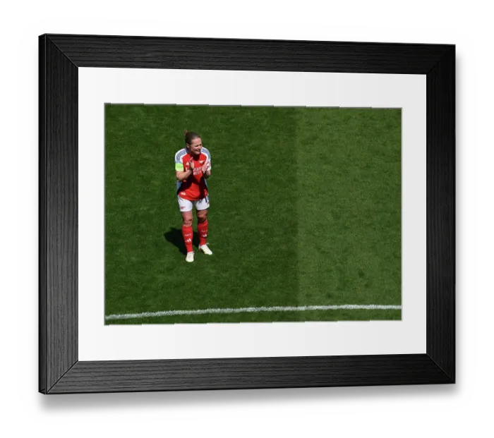 Framed Print : Arsenal WFC v Olympique Lyonnais - UEFA Women's Champions League Semi Final First Leg Arsenal WFC v Olympique Lyonnais - UEFA Women's Champions League Semi Final First Leg