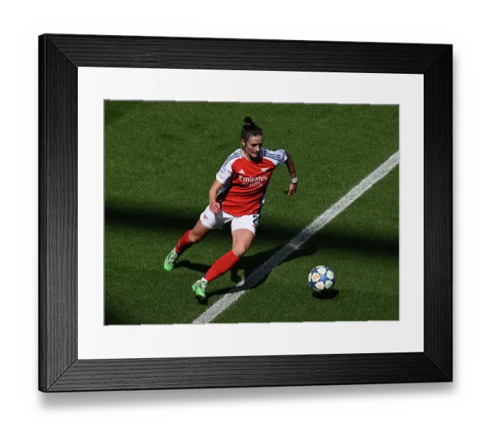 Framed Print : Arsenal WFC v Olympique Lyonnais - UEFA Women's Champions League Semi Final First Leg Arsenal WFC v Olympique Lyonnais - UEFA Women's Champions League Semi Final First Leg Framed Print : Arsenal WFC v Olympique Lyonnais - UEFA Women's Champions League Semi Final First Leg Arsenal WFC v Olympique Lyonnais - UEFA Women's Champions League Semi Final First Leg