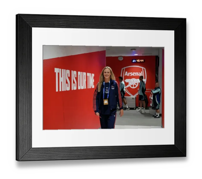 Framed Print : Arsenal WFC v Olympique Lyonnais - UEFA Women's Champions League Semi Final First Leg Framed Print : Arsenal WFC v Olympique Lyonnais - UEFA Women's Champions League Semi Final First Leg