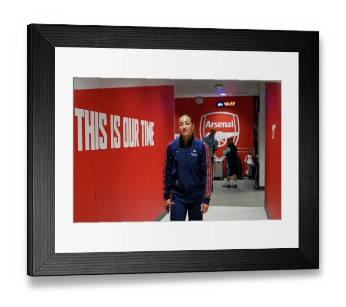 Framed Print : Arsenal WFC v Olympique Lyonnais - UEFA Women's Champions League Semi Final First Leg Framed Print : Arsenal WFC v Olympique Lyonnais - UEFA Women's Champions League Semi Final First Leg
