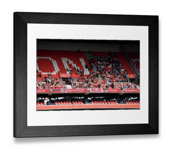 Framed Print : Olympique Lyonnais v Arsenal WFC - UEFA Women's Champions League Semi Final Second Leg Olympique Lyonnais v Arsenal WFC - UEFA Women's Champions League Semi Final Second Leg