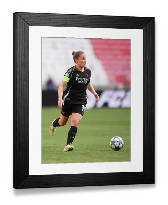 Framed Print : Olympique Lyonnais v Arsenal WFC - UEFA Women's Champions League Semi Final Second Leg Olympique Lyonnais v Arsenal WFC - UEFA Women's Champions League Semi Final Second Leg
