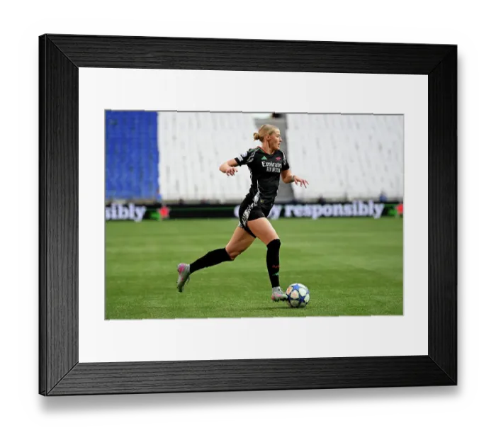 Framed Print : Olympique Lyonnais v Arsenal WFC - UEFA Women's Champions League Semi Final Second Leg Olympique Lyonnais v Arsenal WFC - UEFA Women's Champions League Semi Final Second Leg