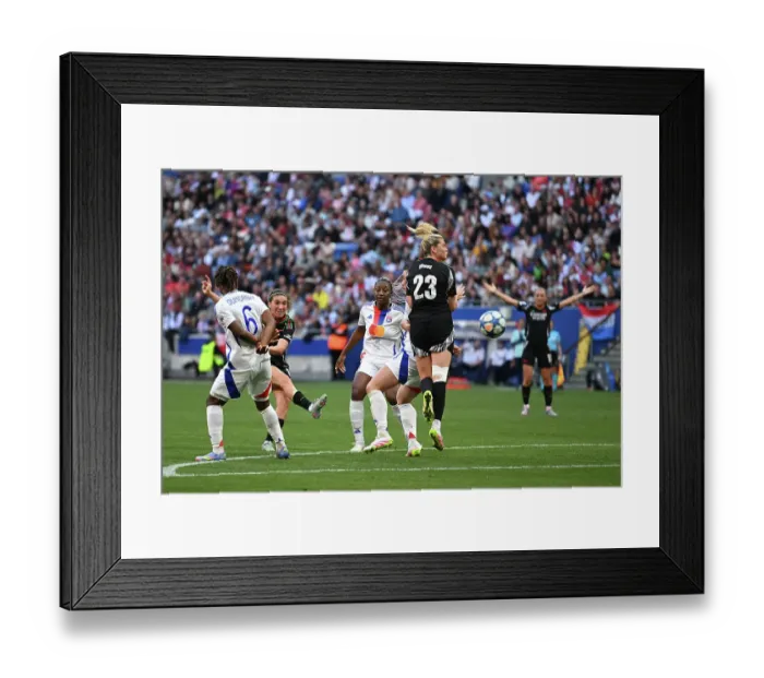 Framed Print : Olympique Lyonnais v Arsenal WFC - UEFA Women's Champions League Semi Final Second Leg Olympique Lyonnais v Arsenal WFC - UEFA Women's Champions League Semi Final Second Leg