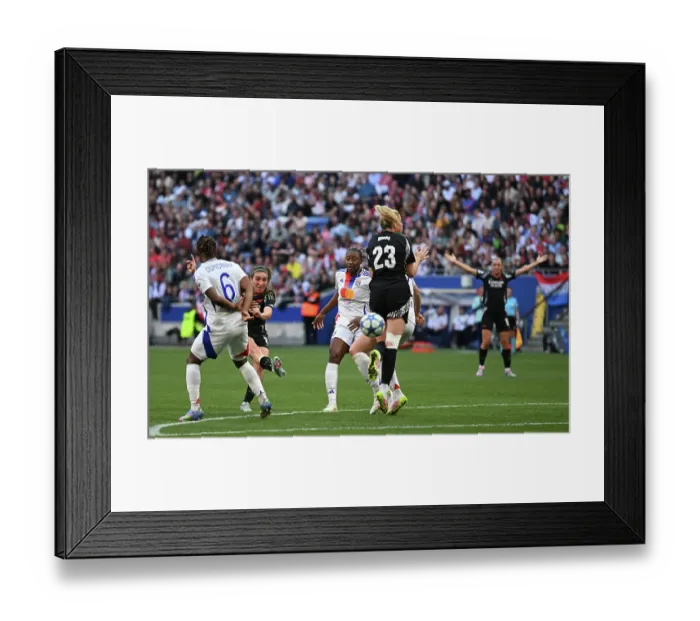 Framed Print : Olympique Lyonnais v Arsenal WFC - UEFA Women's Champions League Semi Final Second Leg Olympique Lyonnais v Arsenal WFC - UEFA Women's Champions League Semi Final Second Leg
