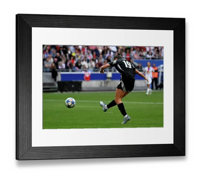 Framed Print : Olympique Lyonnais v Arsenal WFC - UEFA Women's Champions League Semi Final Second Leg Olympique Lyonnais v Arsenal WFC - UEFA Women's Champions League Semi Final Second Leg