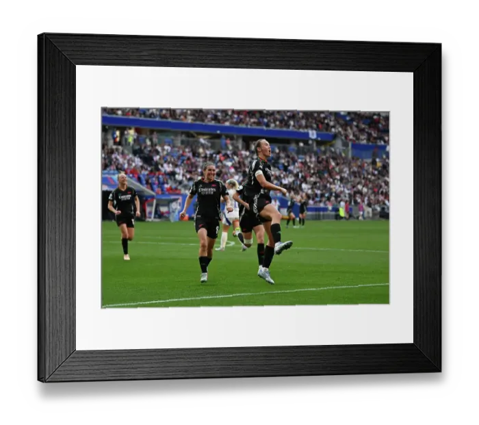 Framed Print : Olympique Lyonnais v Arsenal WFC - UEFA Women's Champions League Semi Final Second Leg Olympique Lyonnais v Arsenal WFC - UEFA Women's Champions League Semi Final Second Leg Framed Print : Olympique Lyonnais v Arsenal WFC - UEFA Women's Champions League Semi Final Second Leg Olympique Lyonnais v Arsenal WFC - UEFA Women's Champions League Semi Final Second Leg