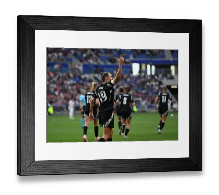 Framed Print : Olympique Lyonnais v Arsenal WFC - UEFA Women's Champions League Semi Final Second Leg Olympique Lyonnais v Arsenal WFC - UEFA Women's Champions League Semi Final Second Leg