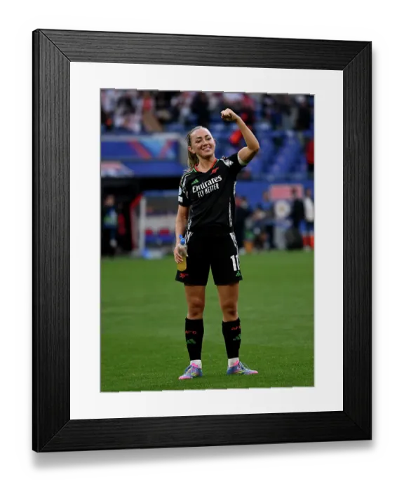 Framed Print : Olympique Lyonnais v Arsenal WFC - UEFA Women's Champions League Semi Final Second Leg Olympique Lyonnais v Arsenal WFC - UEFA Women's Champions League Semi Final Second Leg Framed Print : Olympique Lyonnais v Arsenal WFC - UEFA Women's Champions League Semi Final Second Leg Olympique Lyonnais v Arsenal WFC - UEFA Women's Champions League Semi Final Second Leg