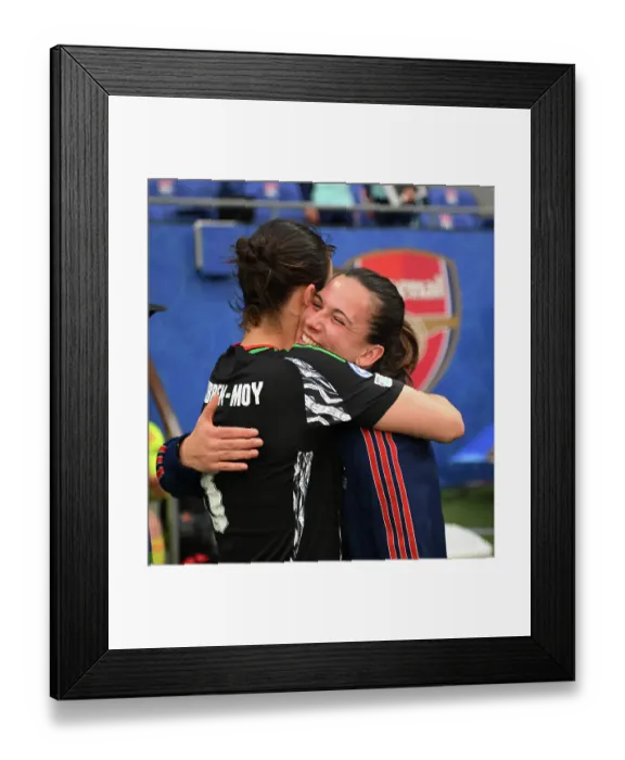 Framed Print : Olympique Lyonnais v Arsenal WFC - UEFA Women's Champions League Semi Final Second Leg Olympique Lyonnais v Arsenal WFC - UEFA Women's Champions League Semi Final Second Leg