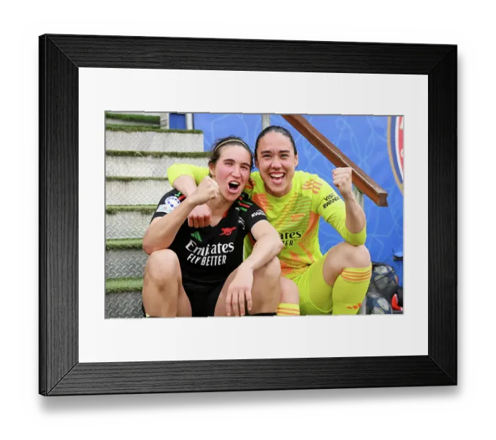 Framed Print : Olympique Lyonnais v Arsenal WFC - UEFA Women's Champions League Semi Final Second Leg Olympique Lyonnais v Arsenal WFC - UEFA Women's Champions League Semi Final Second Leg