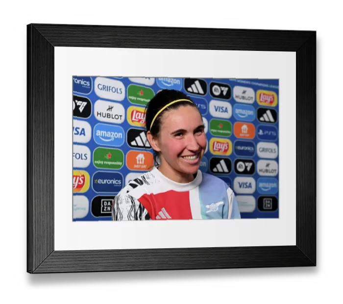 Framed Print : Olympique Lyonnais v Arsenal WFC - UEFA Women's Champions League Semi Final Second Leg Olympique Lyonnais v Arsenal WFC - UEFA Women's Champions League Semi Final Second Leg Framed Print : Olympique Lyonnais v Arsenal WFC - UEFA Women's Champions League Semi Final Second Leg Olympique Lyonnais v Arsenal WFC - UEFA Women's Champions League Semi Final Second Leg