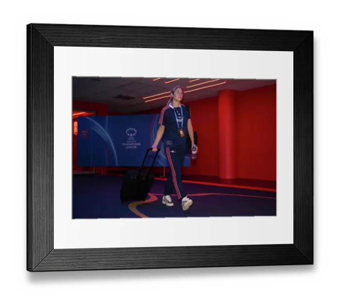 Framed Print : Olympique Lyonnais v Arsenal WFC - UEFA Women's Champions League Semi Final Second Leg Olympique Lyonnais v Arsenal WFC - UEFA Women's Champions League Semi Final Second Leg