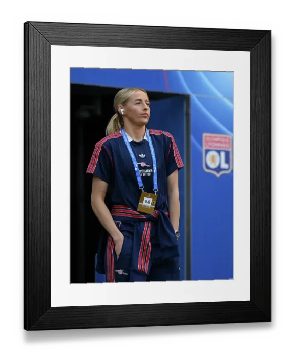 Framed Print : Olympique Lyonnais v Arsenal WFC - UEFA Women's Champions League Semi Final Second Leg Olympique Lyonnais v Arsenal WFC - UEFA Women's Champions League Semi Final Second Leg