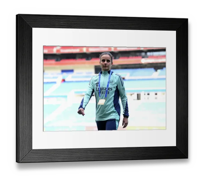 Framed Print : Olympique Lyonnais v Arsenal WFC - UEFA Women's Champions League Semi Final Second Leg Olympique Lyonnais v Arsenal WFC - UEFA Women's Champions League Semi Final Second Leg