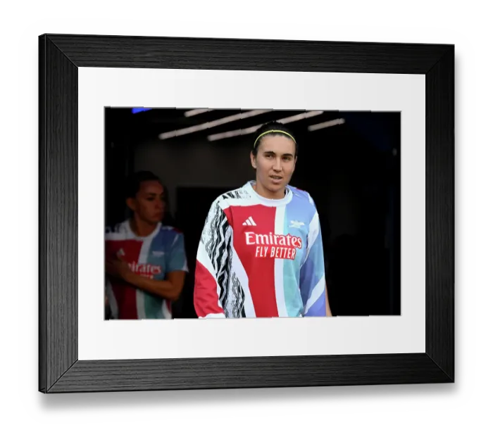 Framed Print : Olympique Lyonnais v Arsenal WFC - UEFA Women's Champions League Semi Final Second Leg Olympique Lyonnais v Arsenal WFC - UEFA Women's Champions League Semi Final Second Leg