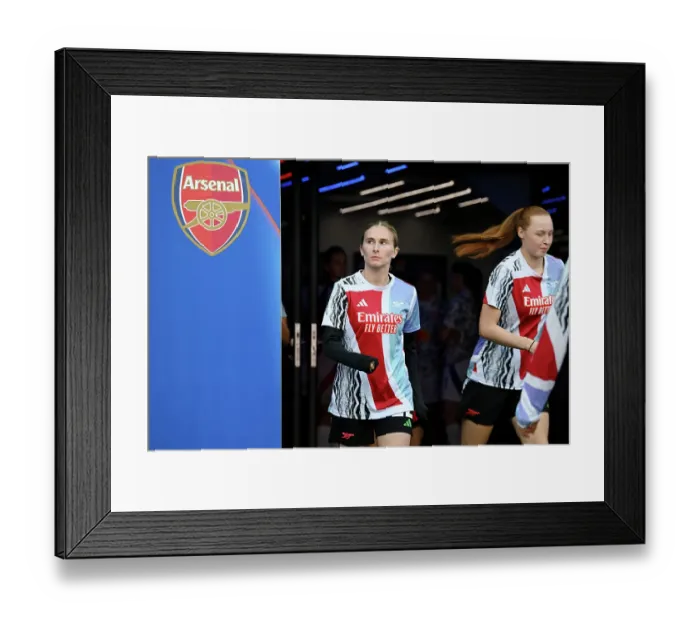 Framed Print : Olympique Lyonnais v Arsenal WFC - UEFA Women's Champions League Semi Final Second Leg Olympique Lyonnais v Arsenal WFC - UEFA Women's Champions League Semi Final Second Leg