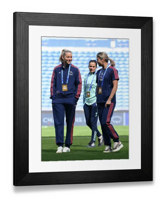 Framed Print : Olympique Lyonnais v Arsenal WFC - UEFA Women's Champions League Semi Final Second Leg Olympique Lyonnais v Arsenal WFC - UEFA Women's Champions League Semi Final Second Leg