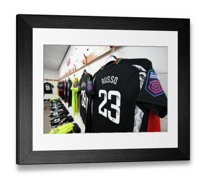 Framed Print : Brighton & Hove Albion FC v Arsenal FC - Barclays Women's Super League Brighton & Hove Albion FC v Arsenal FC - Barclays Women's Super League