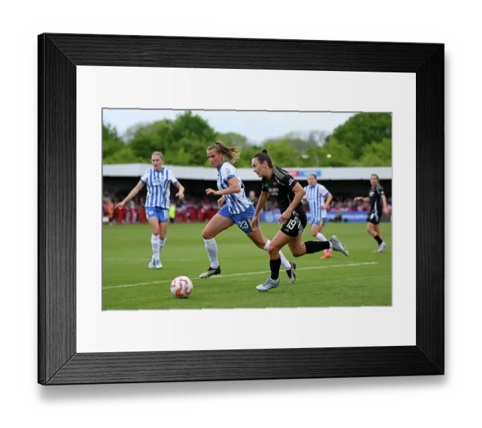Framed Print : Brighton & Hove Albion FC v Arsenal FC - Barclays Women's Super League Brighton & Hove Albion FC v Arsenal FC - Barclays Women's Super League