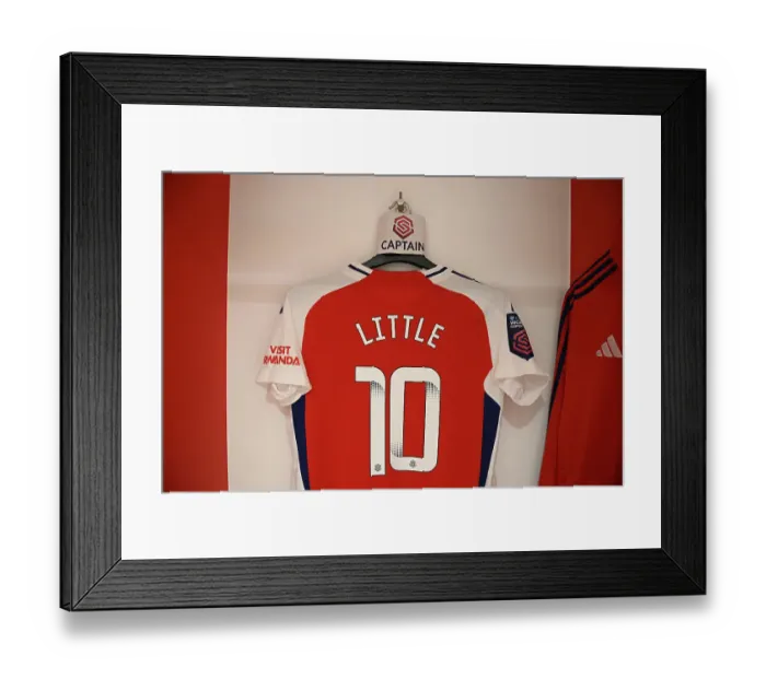 Framed Print : Arsenal FC v Manchester United FC - Barclays Women's Super League Arsenal FC v Manchester United FC - Barclays Women's Super League Framed Print : Arsenal FC v Manchester United FC - Barclays Women's Super League Arsenal FC v Manchester United FC - Barclays Women's Super League