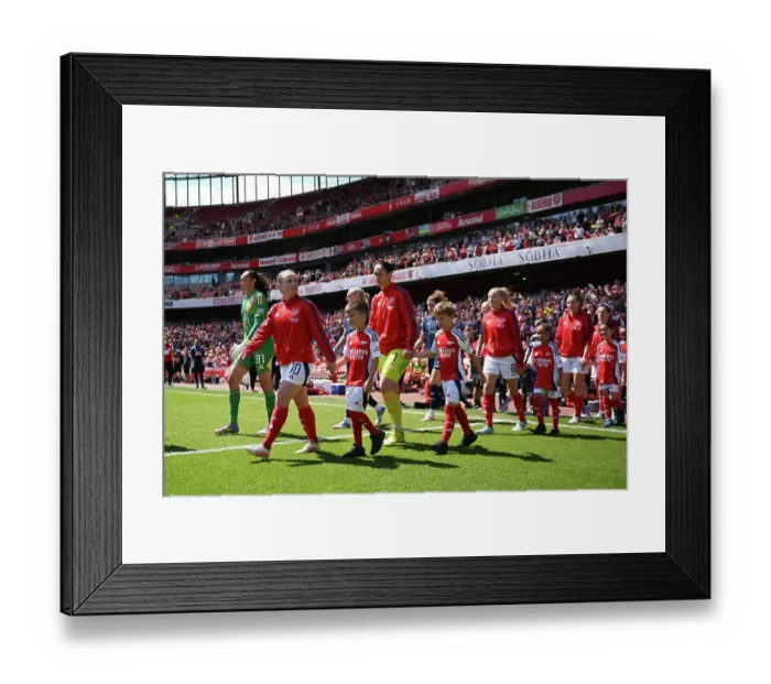 Framed Print : Arsenal FC v Manchester United FC - Barclays Women's Super League Arsenal FC v Manchester United FC - Barclays Women's Super League Framed Print : Arsenal FC v Manchester United FC - Barclays Women's Super League Arsenal FC v Manchester United FC - Barclays Women's Super League