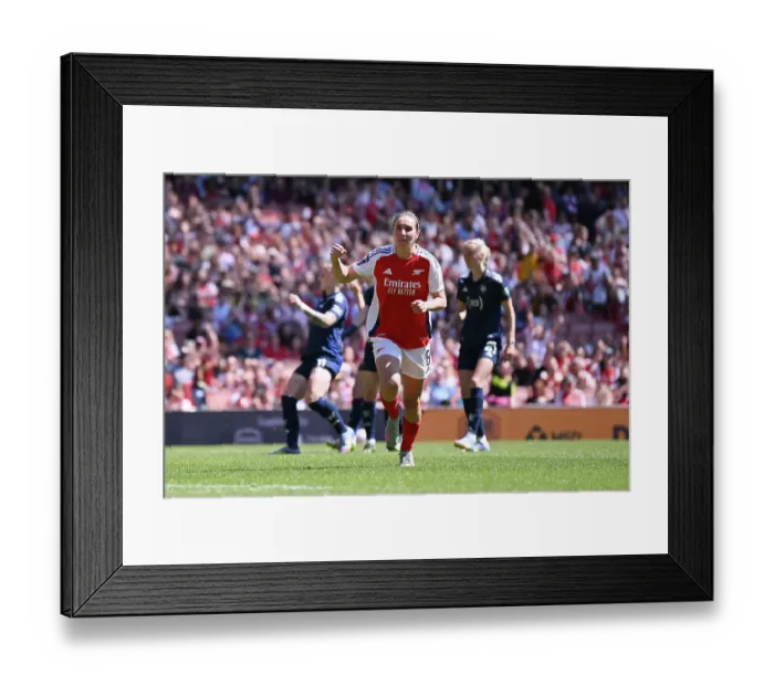 Framed Print : Arsenal FC v Manchester United FC - Barclays Women's Super League Arsenal FC v Manchester United FC - Barclays Women's Super League