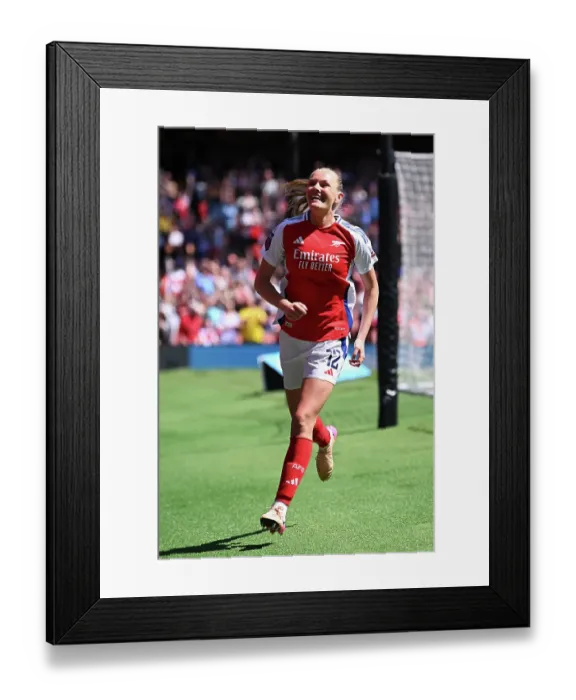 Framed Print : Arsenal FC v Manchester United FC - Barclays Women's Super League Arsenal FC v Manchester United FC - Barclays Women's Super League