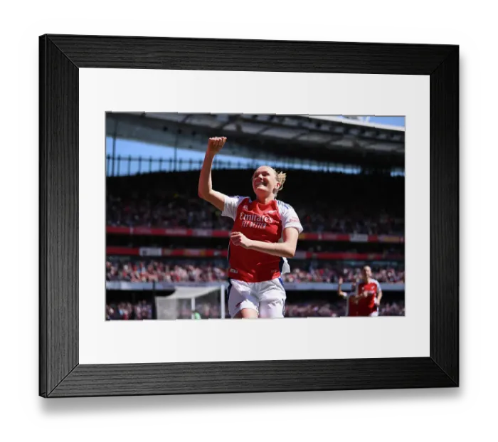 Framed Print : Arsenal FC v Manchester United FC - Barclays Women's Super League Arsenal FC v Manchester United FC - Barclays Women's Super League Framed Print : Arsenal FC v Manchester United FC - Barclays Women's Super League Arsenal FC v Manchester United FC - Barclays Women's Super League