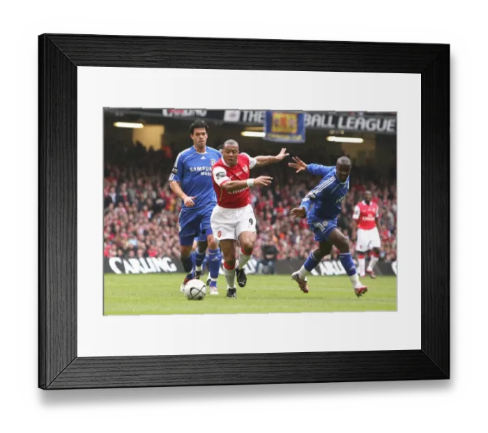 Framed Print : Julio Baptista (Arsenal) Lassana Diarra and Michael Ballack (Chelsea) Framed Print : Julio Baptista (Arsenal) Lassana Diarra and Michael Ballack (Chelsea)
