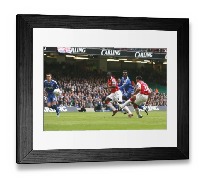 Framed Print : Theo Walcott shoots past Petr Cech to score the Arsenal goal Framed Print : Theo Walcott shoots past Petr Cech to score the Arsenal goal