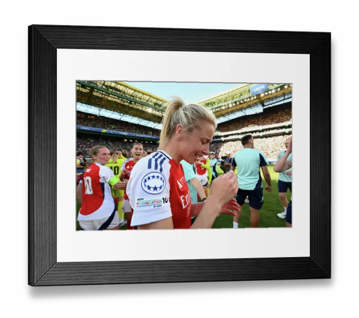 Framed Print : Arsenal WFC v FC Barcelona - UEFA Women's Champions League Final Arsenal WFC v FC Barcelona - UEFA Women's Champions League Final
