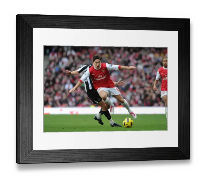 Framed Print : Samir Nasri (Arsenal) Joey Barton (Newcastle). Arsenal 0: 1 Newcastle United Framed Print : Samir Nasri (Arsenal) Joey Barton (Newcastle). Arsenal 0: 1 Newcastle United