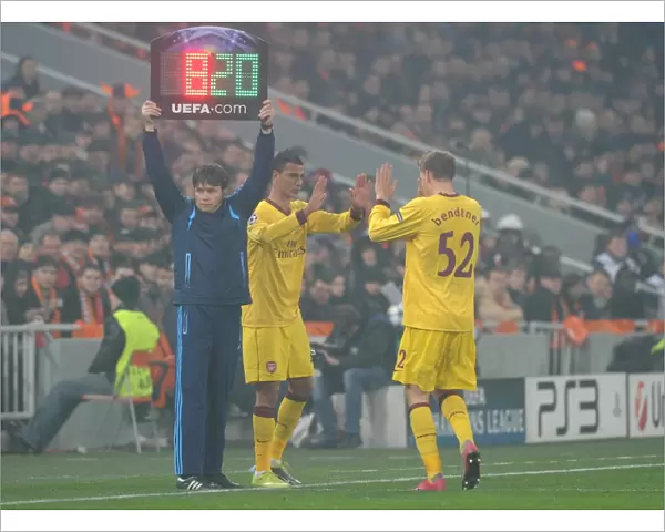 Marouane Chamakh and Nicklas Bendtner (Arsenal). Shakhtar Donetsk 2: 1 Arsenal