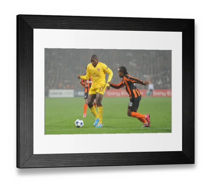 Framed Print : Jay Emmanuel Thomas (Arsenal) Willian (Shakhtar). Shakhtar Donetsk 2: 1 Arsenal
