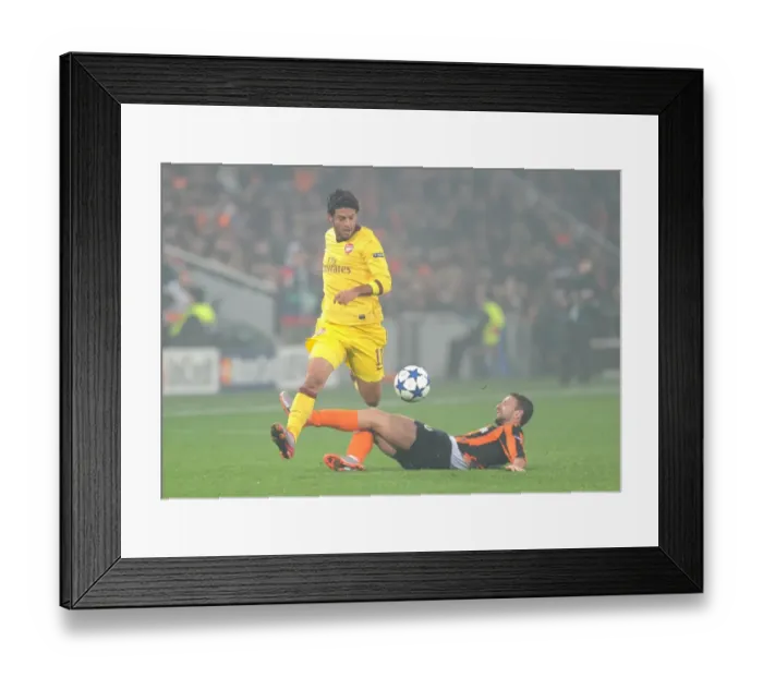 Framed Print : Carlos Vela (Arsenal) Razvan Rat (Shakhtar). Shakhtar Donetsk 2: 1 Arsenal
