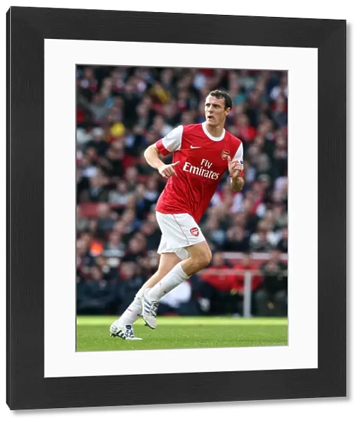 Sebastien Squillaci (Arsenal). Arsenal 1: 0 West Ham United. Barclays Premier League