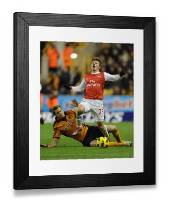 Framed Print : Arshavin's Brilliance: Arsenal's 2-0 Victory Over Wolverhampton Wanderers
