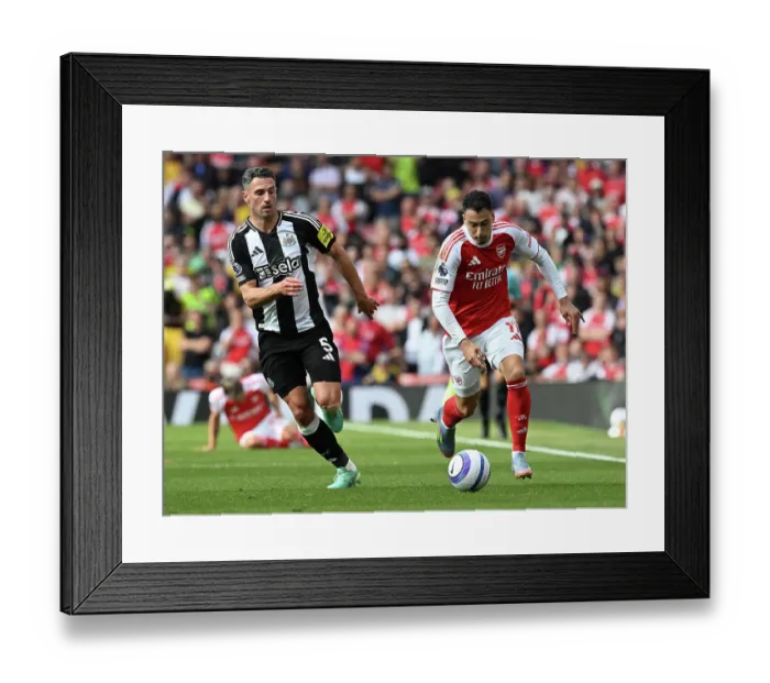 Framed Print : Arsenal FC v Newcastle United FC - Premier League Framed Print : Arsenal FC v Newcastle United FC - Premier League