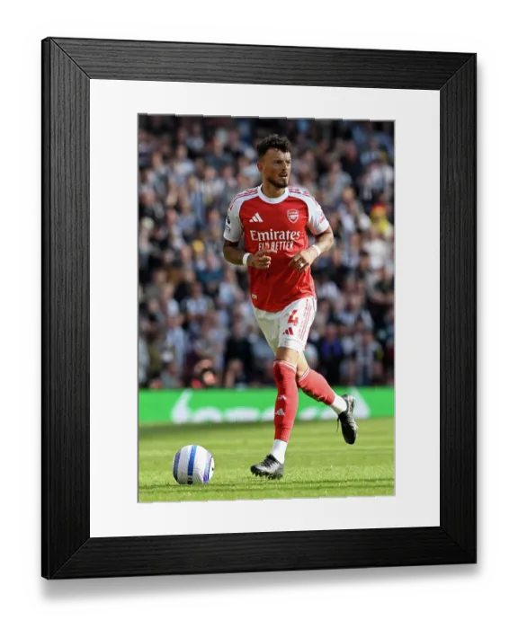 Framed Print : Arsenal FC v Newcastle United FC - Premier League Framed Print : Arsenal FC v Newcastle United FC - Premier League